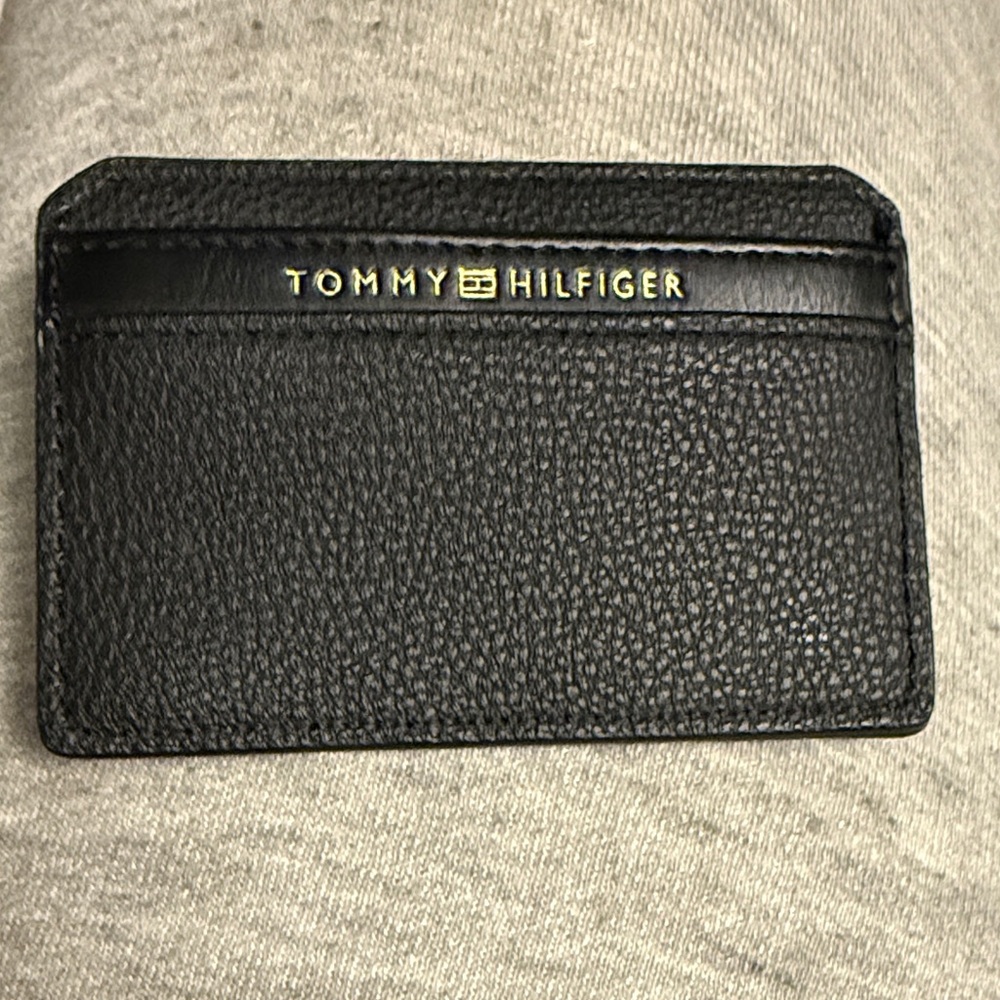 Tommy Hilfiger Textured Black Card Holder nwot